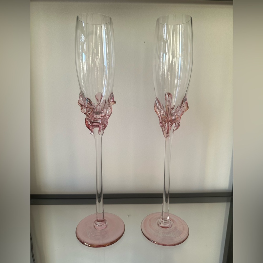 Signed Ion Tamaian Pink Romanian Art Glass Toasting Tall Champagne Flutes-Pair